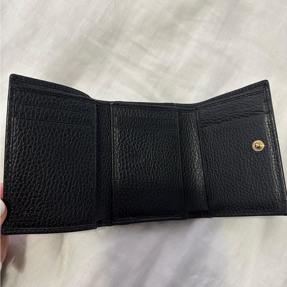 GUCCI GG MARMONT WALLET AUTHENTIC - Picture 2 of 6